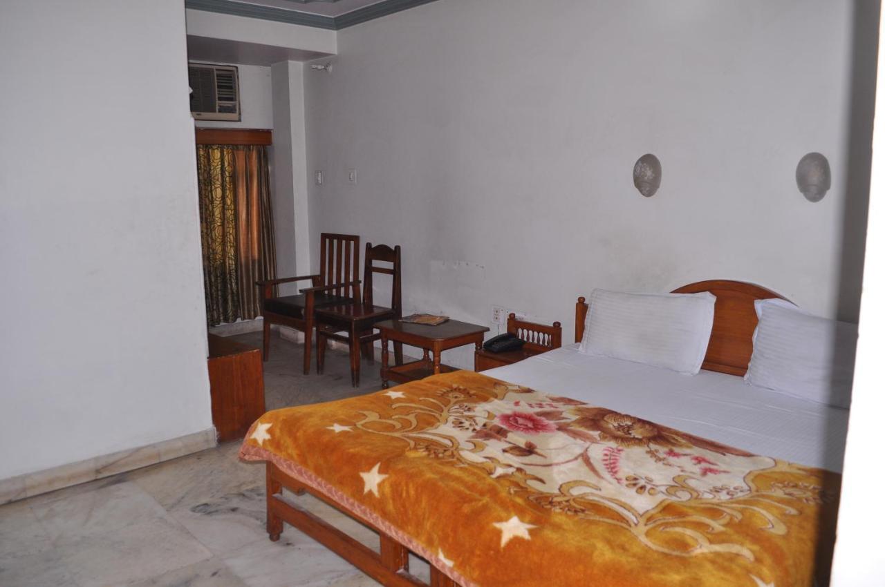 Simla Hotel Jaipur Exterior photo